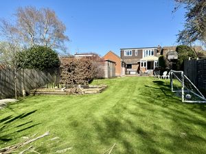 Photo 25- click for photo gallery